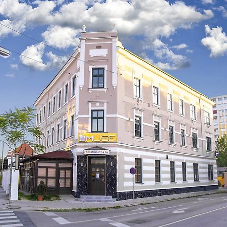 Hotel Muse Sankt Poelten Exterior foto